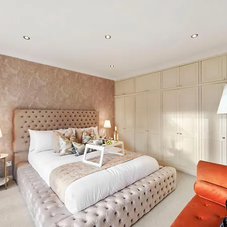 Mews House London With Private Patio & Parking Villa Exterior photo